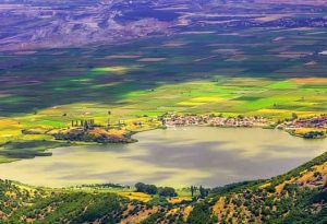 lake-g71fa9e25c_640-min